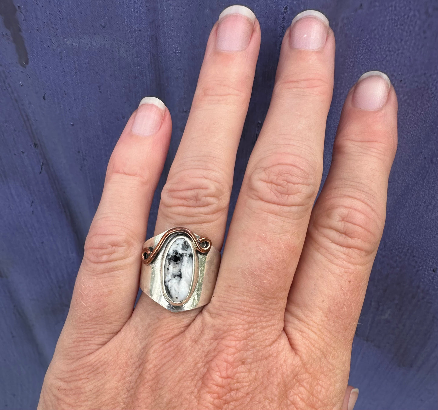 White Buffalo Cigar Ring Sz 8